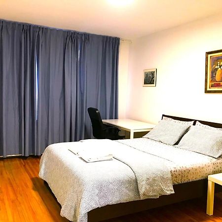 Big Private Room Midmontreal Next To Station Metro - Parking Free Εξωτερικό φωτογραφία