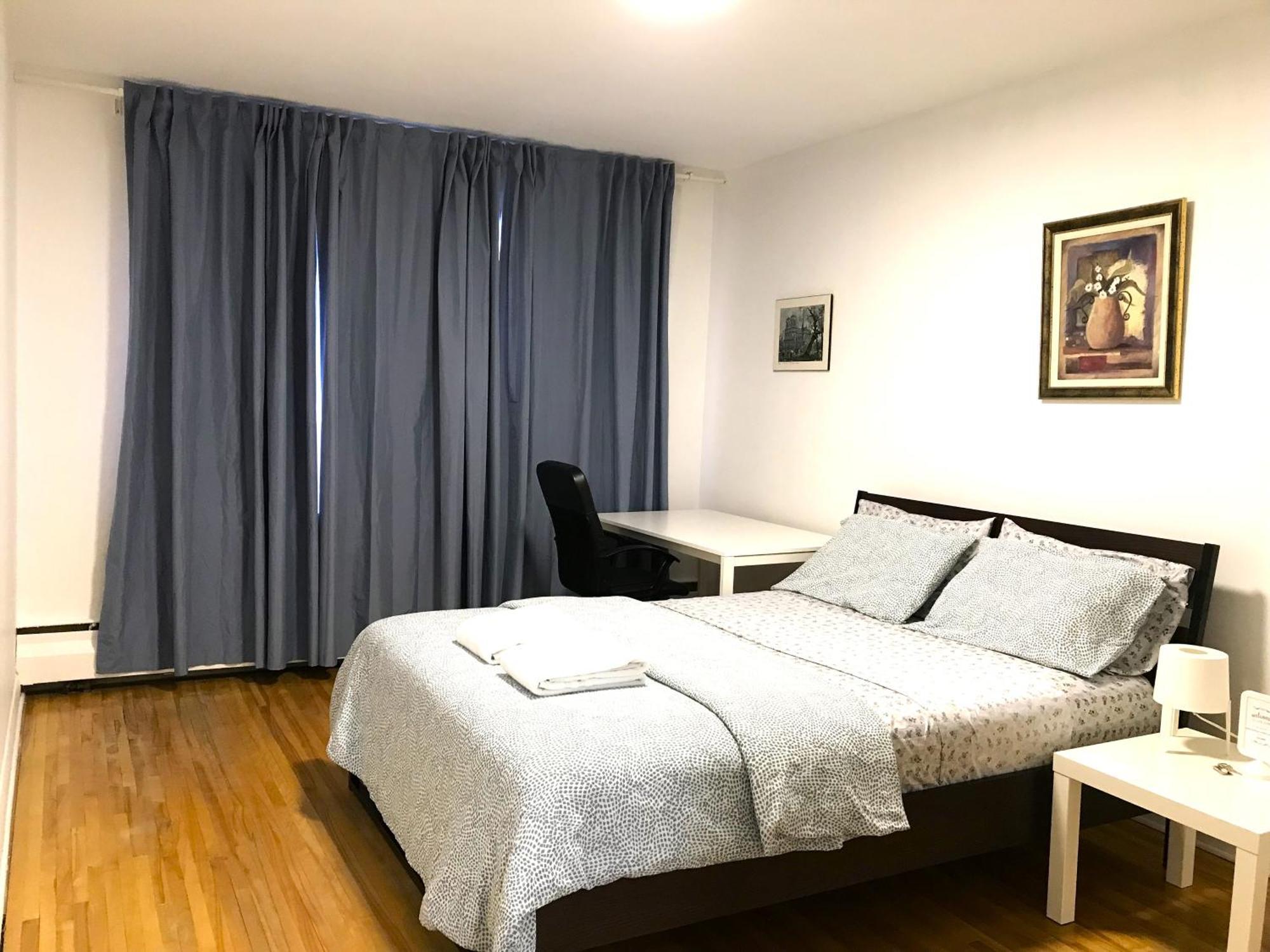 Big Private Room Midmontreal Next To Station Metro - Parking Free Εξωτερικό φωτογραφία